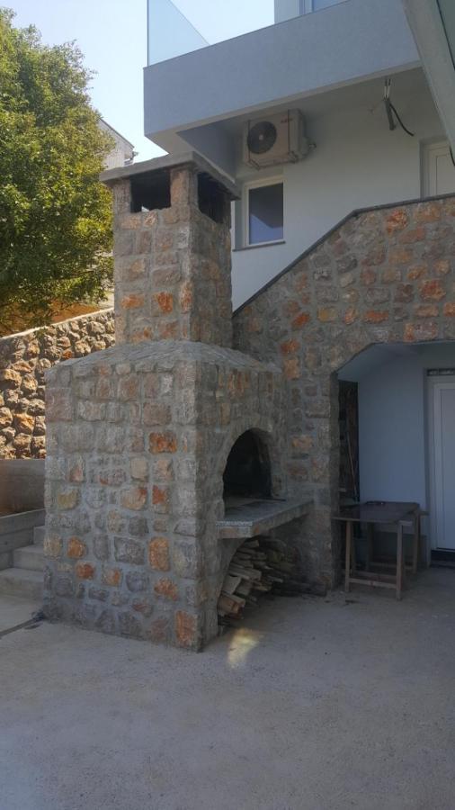 Ferienwohnung Mayana Cesarica Exterior foto
