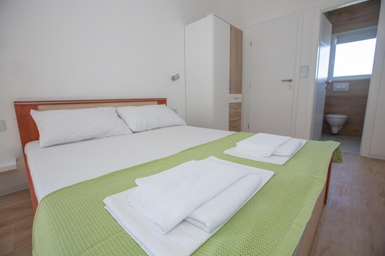 Ferienwohnung Mayana Cesarica Exterior foto