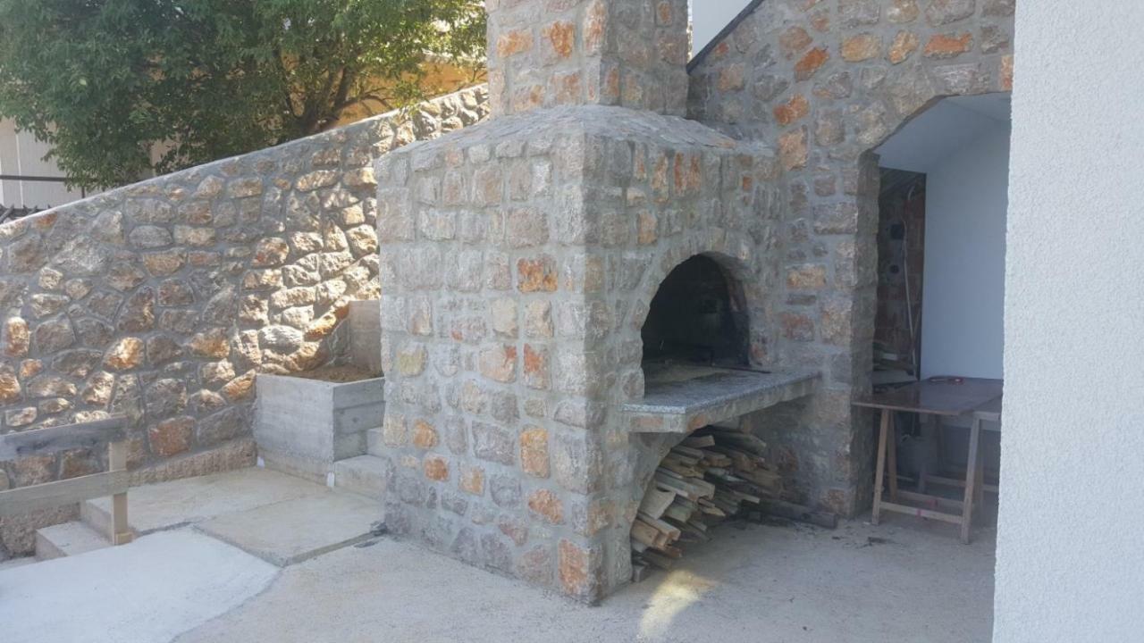 Ferienwohnung Mayana Cesarica Exterior foto